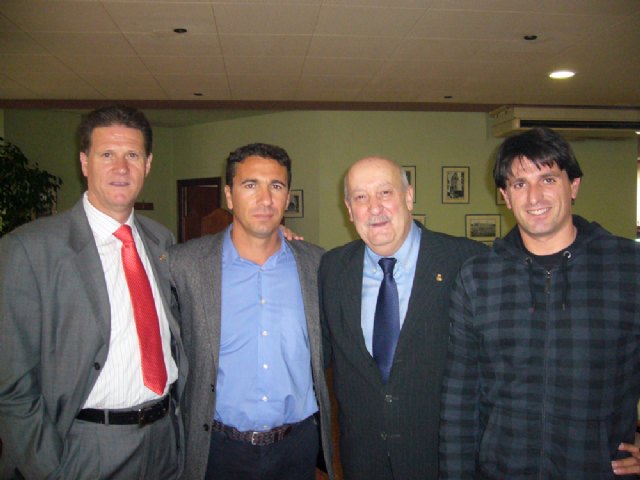 (Izq. a Dcha.) Paco Bonet, Pedro Cordero, Paulino García y Miguel Ángel González Conde